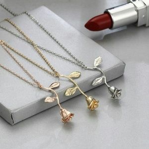 New Jewelry Exquisite Three Color Rose Pendant Nec